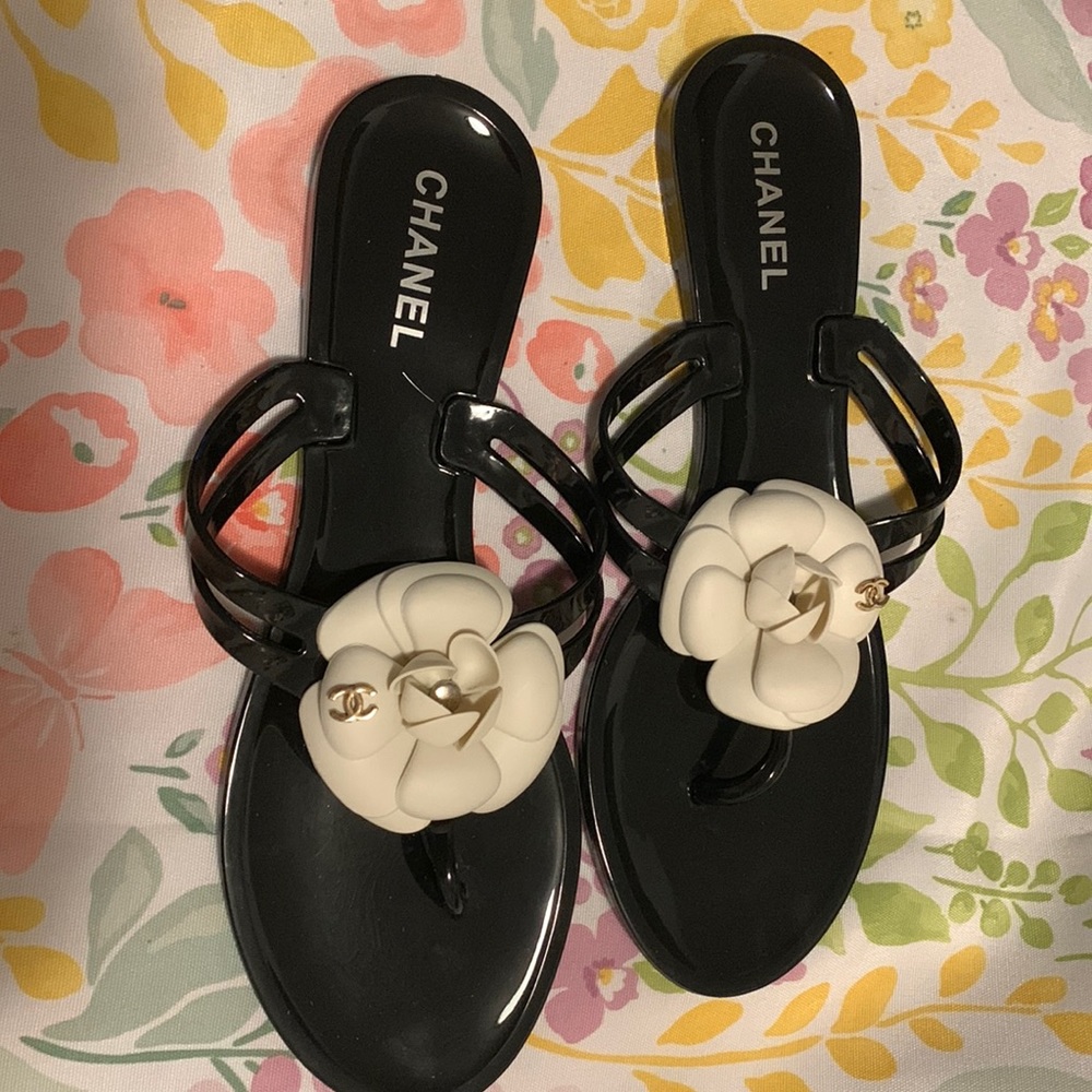 Chanel Camelia Thong sandal
